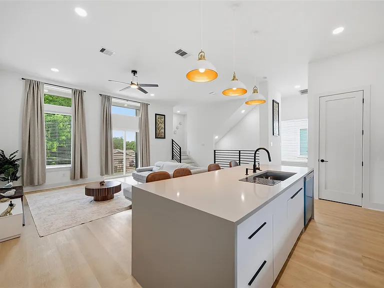 5509 Hershe St — Photo 29