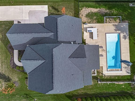 5th image of 9196 McDowall Dr