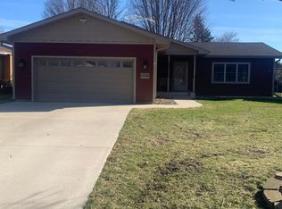 1705 Allison Dr, Northfield, MN 55057