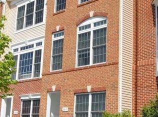 24991 Riding Center Dr, Chantilly, VA 20152