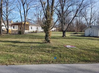 1918 Pecan Tree St, Saint Peters, MO 63376