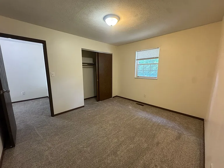 41 Campbell Dr — Photo 9