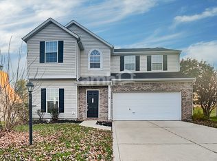 12373 Carriage Stone Dr, Fishers, IN 46037
