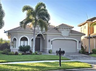 1430 Serrano Cir, Naples, FL 34105
