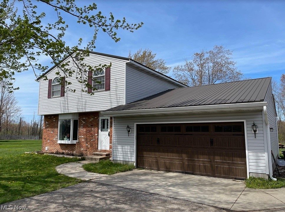 13858 Radcliffe Rd, Chardon, OH 44024 Zillow