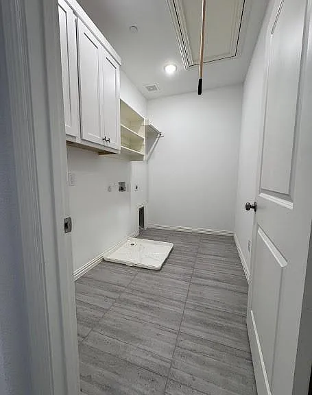 3657 Dutchess Dr — Photo 17