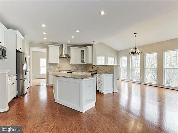 2nd image of 20895 Medinah Ct