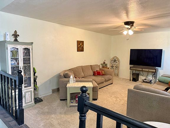 4th image of 1921 Berry Dr