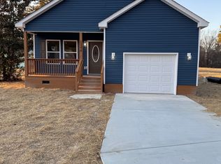 15379 Broad St, Branchville, VA 23828