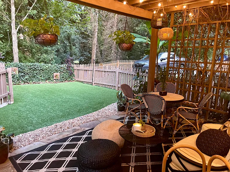2303 Adams Dr NW — Photo 4