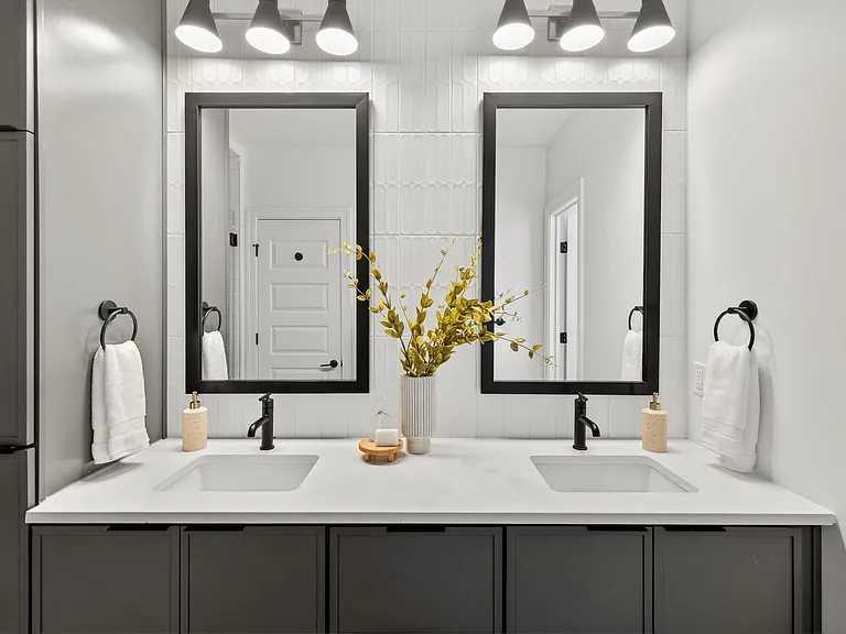 Ballantyne Townhomes at Elm — Photo 17