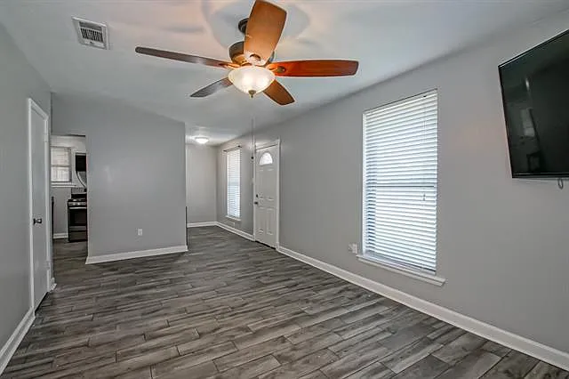 1849 Redwood Dr — Photo 18