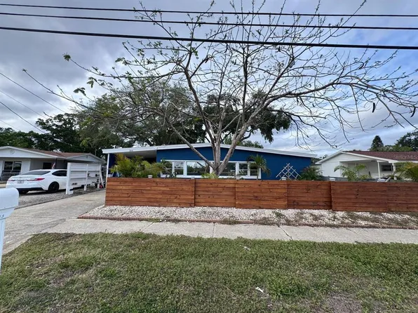 304 Patty Dr, Oldsmar, FL 34677