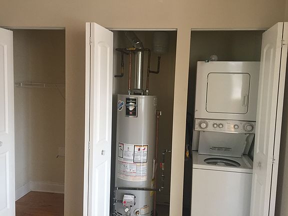 2nd image of 4300 N Kedzie Ave Unit 202