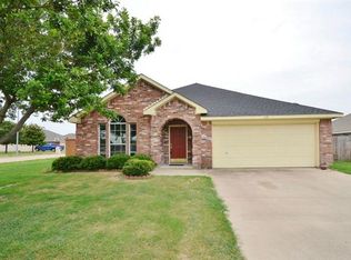 112 Southhampton Pl, Waxahachie, TX 75165