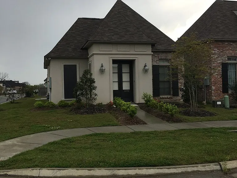 14092 Wetherly Dr — Photo 2