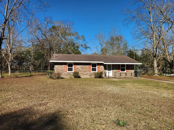 1114 Agutha Dr, Dothan, AL 36301