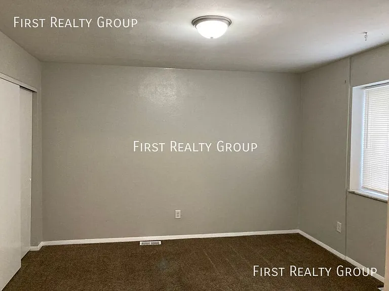 737 Wilmington Ave #13 — Photo 7