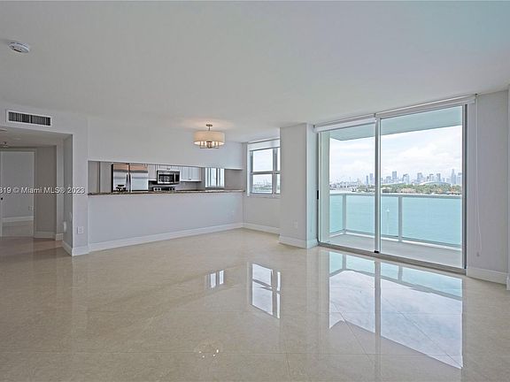 4th image of 650 West Ave APT 811