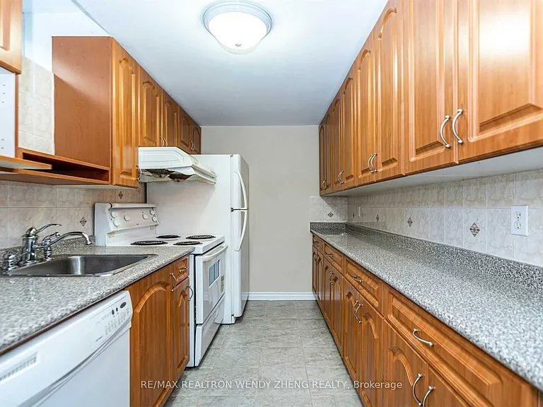 45 Dellano St #BASEMENT — Photo 3