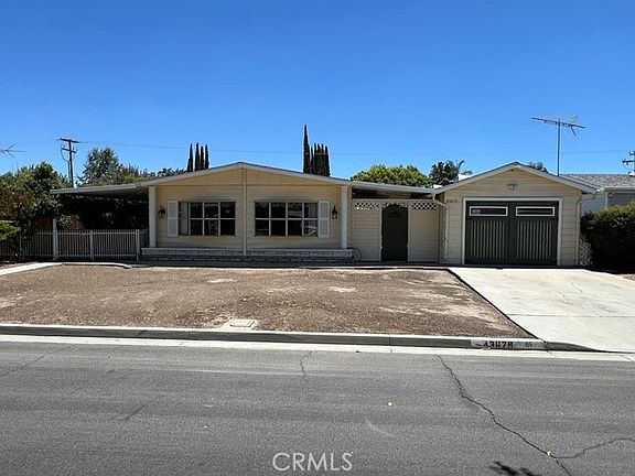 3rd image of 43679 Elliot Ct