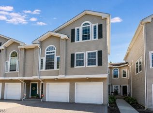 15 Witherspoon Ct, Morristown, NJ 07960
