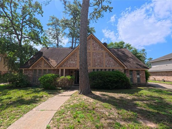 5727 Pebble Springs Dr, Houston, TX 77066
