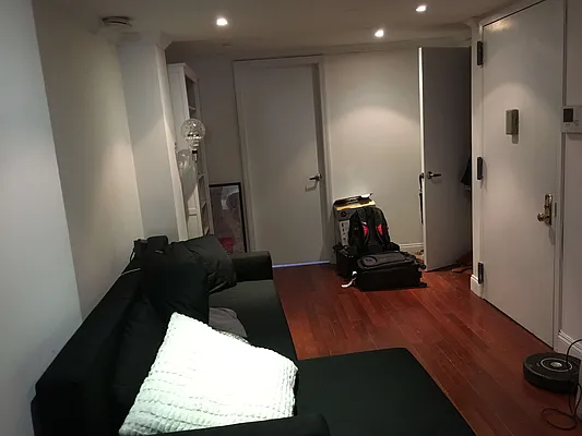 Rented by Westminster Management | media 9