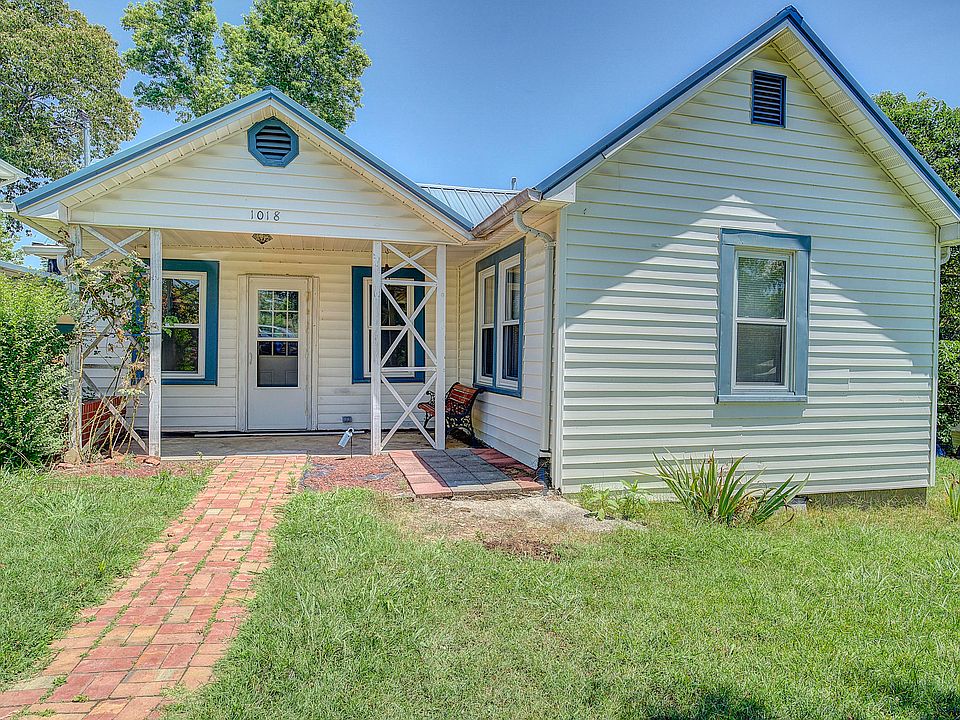 1st image of 1018 Liberty Cir