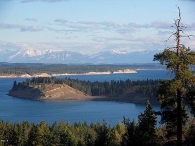 229 Country Ln, Eureka, MT, 59917