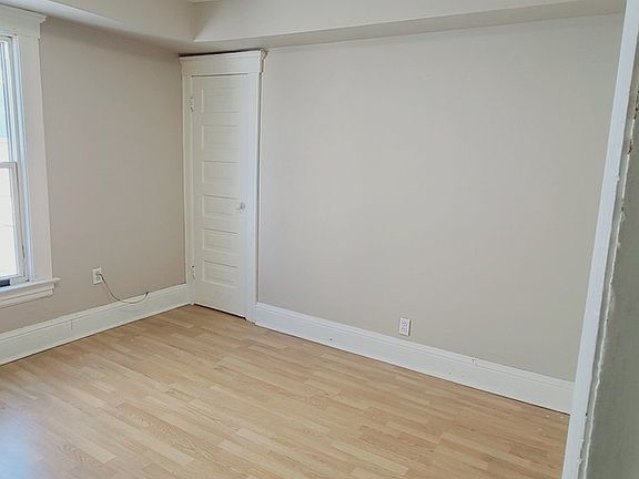 4th image of 441 Janette Ave Unit 3