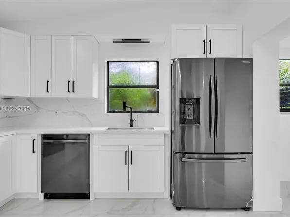 2413 Gulfstream Ln, Fort Lauderdale, FL 33312