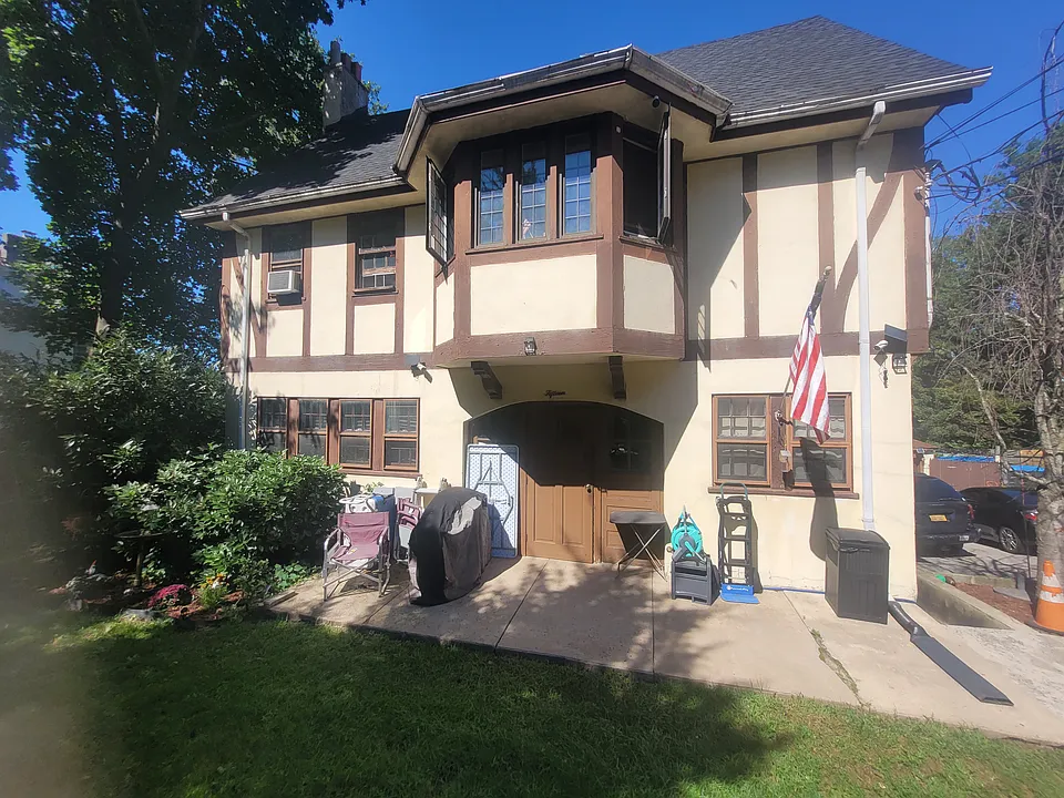 15 Hudsonview Ter