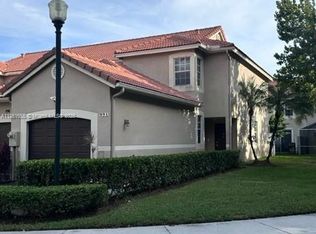991 Sevilla Cir, Fort Lauderdale, FL 33326
