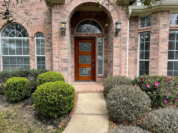 17606 Mossy Brook Ct