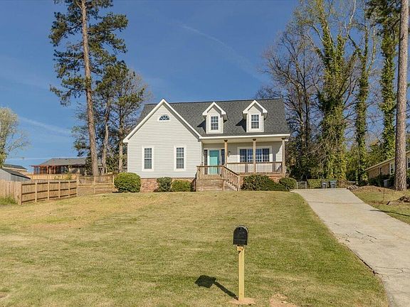 3rd image of 2741 Mayo Road