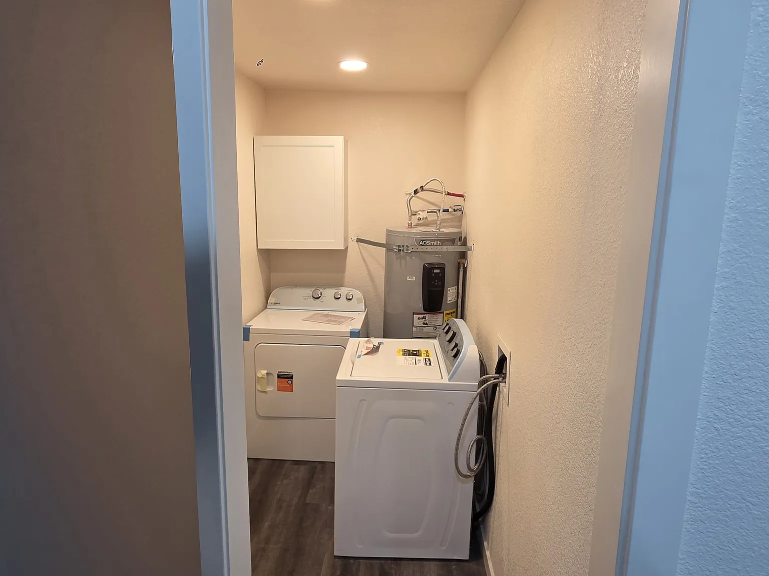 3 bed, 1008 sqft, $1,850 — Photo 2