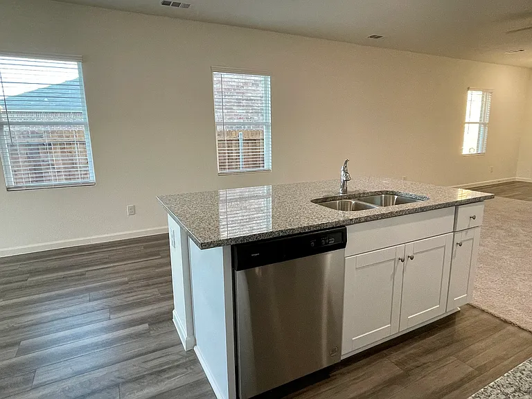 6222 Old Bridge Way — Photo 5