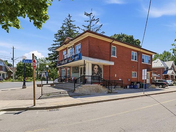 3rd image of 744 Queen St S