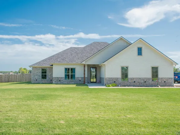 4506 Windsor Park Ln, Kilgore, TX 75662