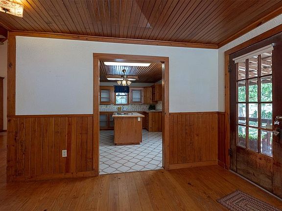 5th image of 120 Meadow Pond Ct
