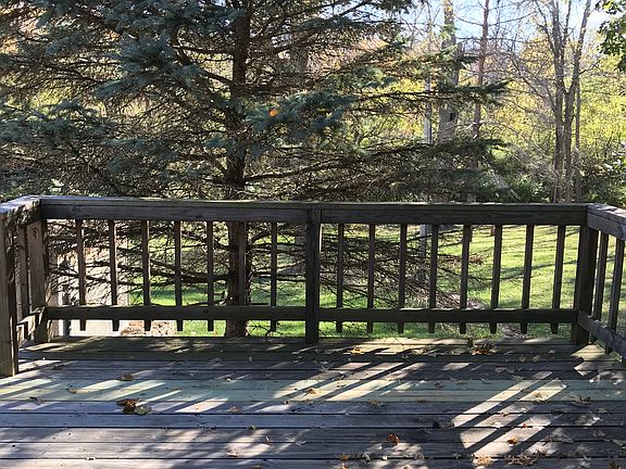 BACK DECK