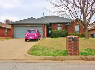 12513 NW 3rd St, Yukon, OK 73099
