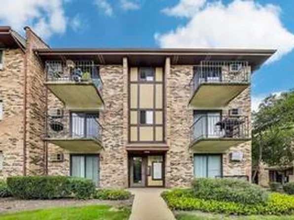 340 Klein Creek Ct #C, Carol Stream, IL 60188