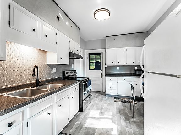 5th image of 913 Fleming Ave