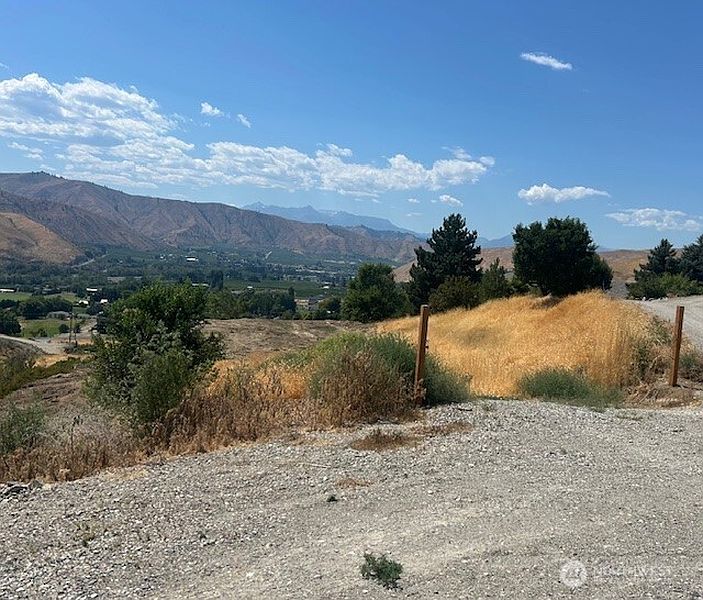 4th image of 1395 Mountain Vista