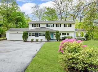40 Denise Dr, Stamford, CT 06905