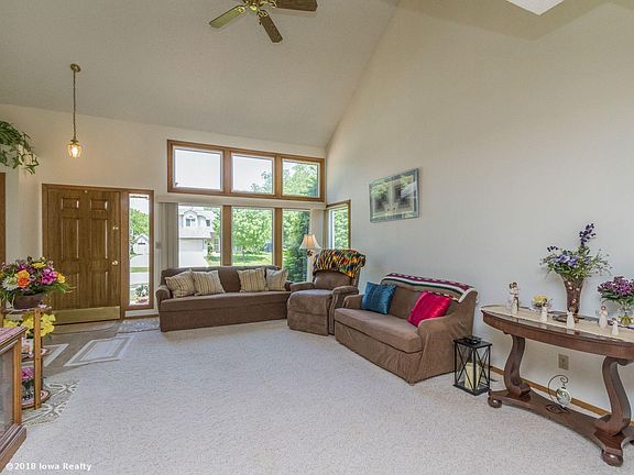 3rd image of 2745 NW Park Ln