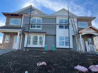 725 Harper Ave, Cary, IL 60013