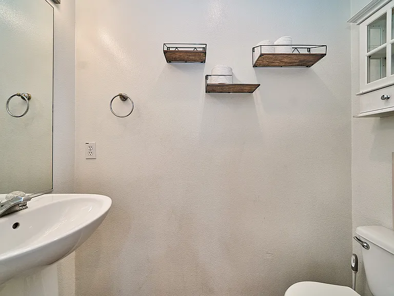 243 Seacountry Ln — Photo 6